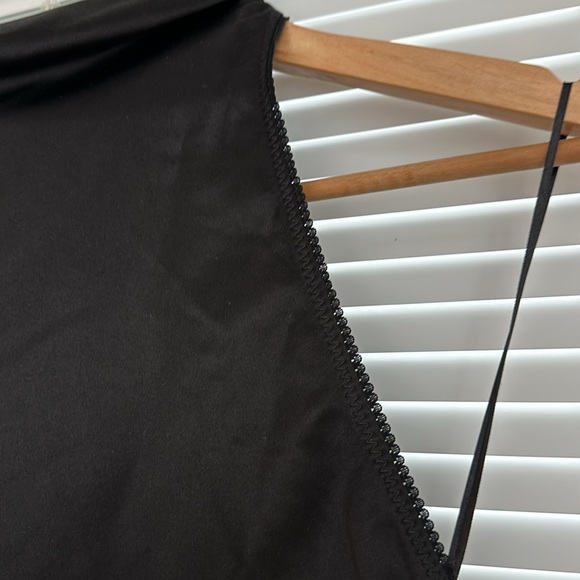 Dress - Picture 12 of 12